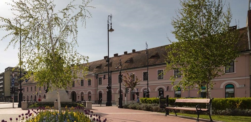 Kiemelő fotó - Hirdetmény - Helyi védelem alá helyezésrõl