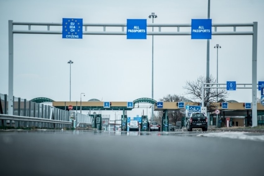 Kiemelő fotó - Tájékoztatás a határátlépés általános szabályairól