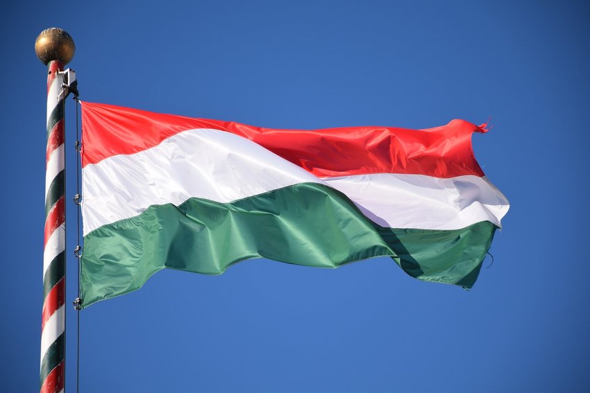 Kiemelő fotó - Ünnepi nyitva tartás, menetrend és ügyeletes gyógyszertárak a hosszú hétvégén