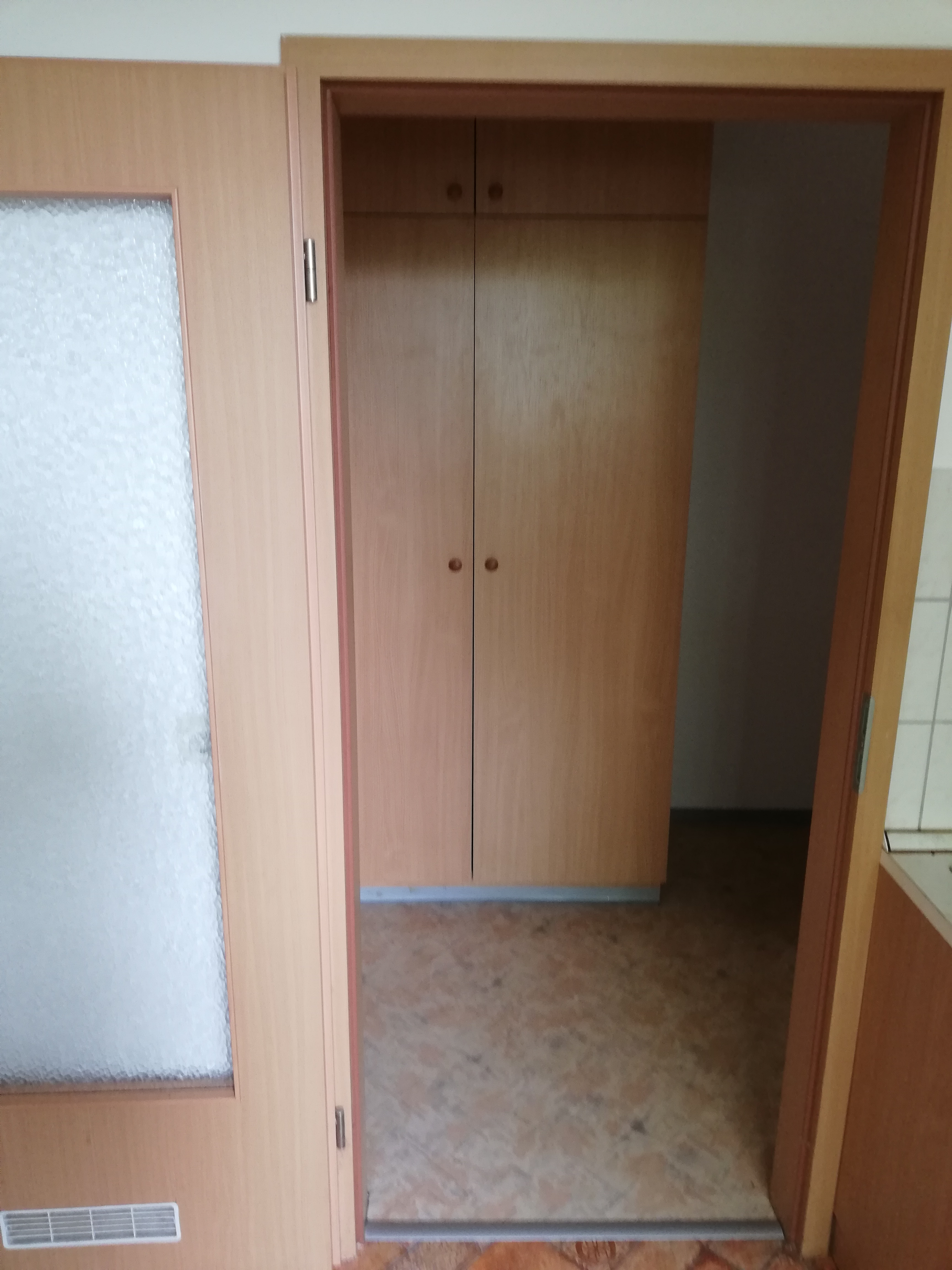 Tartalom - Közlemény - bérlakásokra kiírt lakáspályázatok beadási határidejérõl