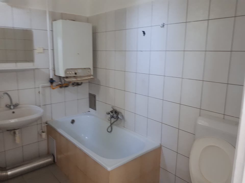Tartalom - Közlemény - bérlakásokra kiírt lakáspályázatok beadási határidejérõl